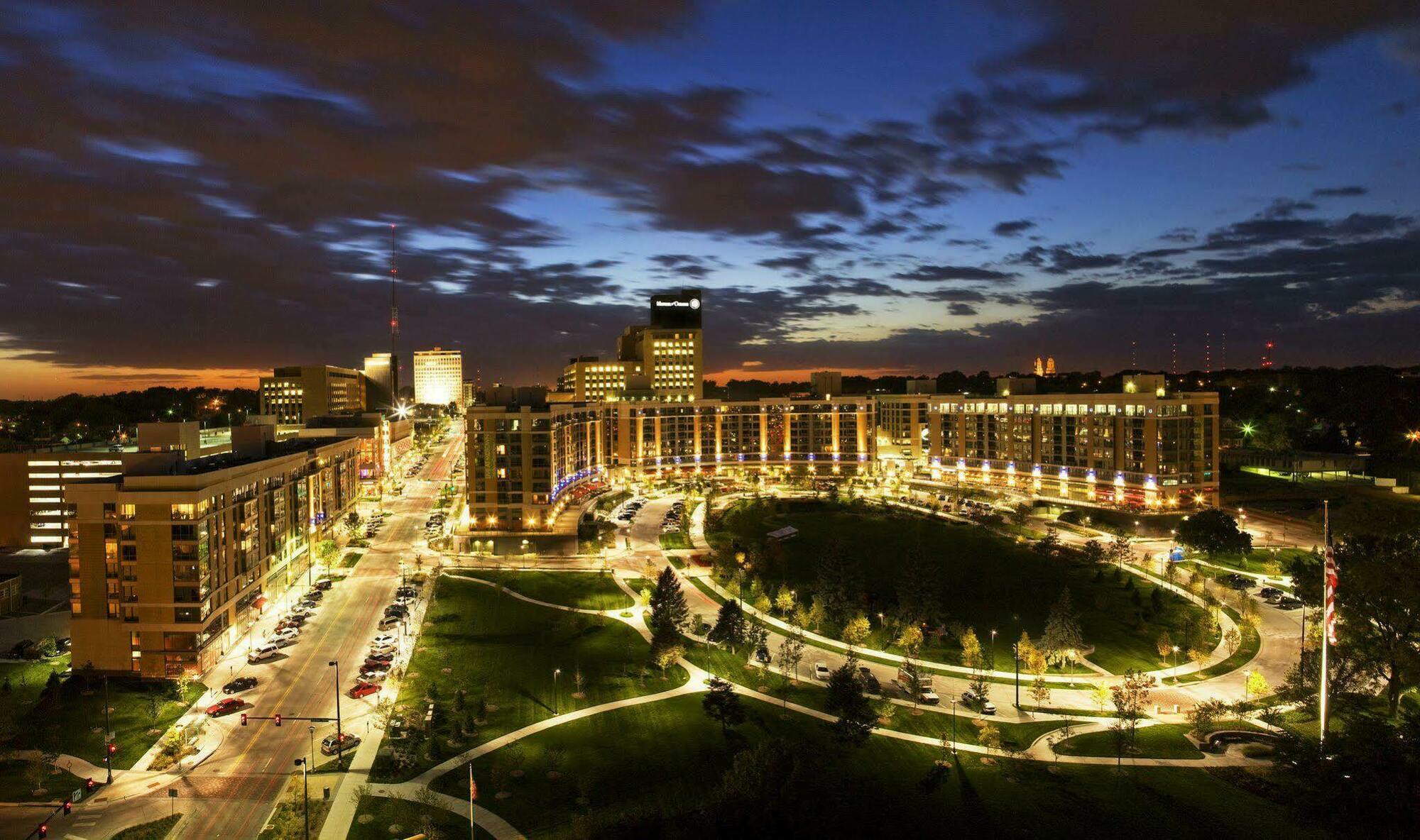 Embassy Suites By Hilton Omaha Downtown Old Market Comodidades foto